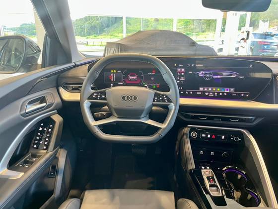 AUDI Q5 2.0 TFSI GASOLINA S LINE QUATTRO S TRONIC AUDI Q5 2.0 TFSI GASOLINA S LINE QUATTRO S TRONIC